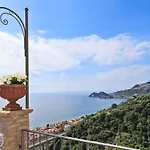 Otel Antares Letojanni