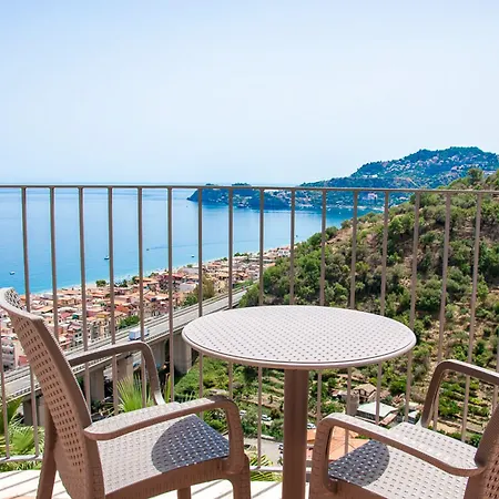 Antares Hotel Letojanni