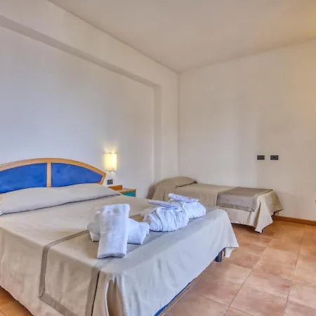 Hotel Antares 4*