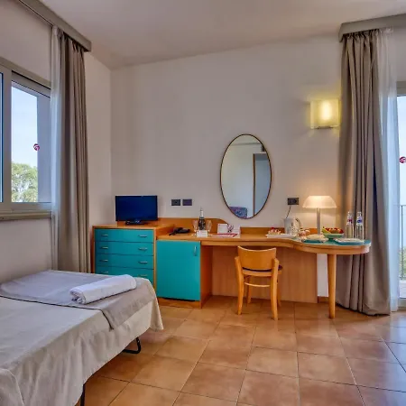 Hotel Antares 4*
