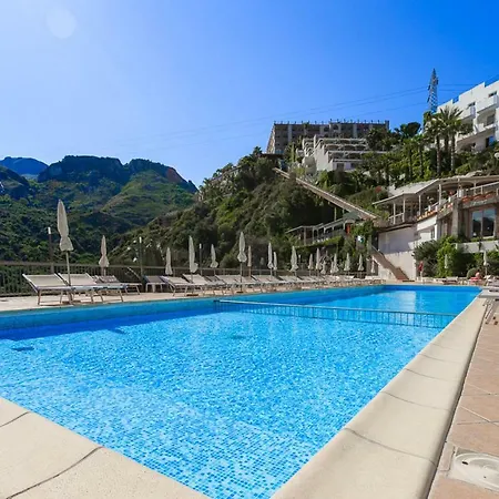 Hotel Antares 4*
