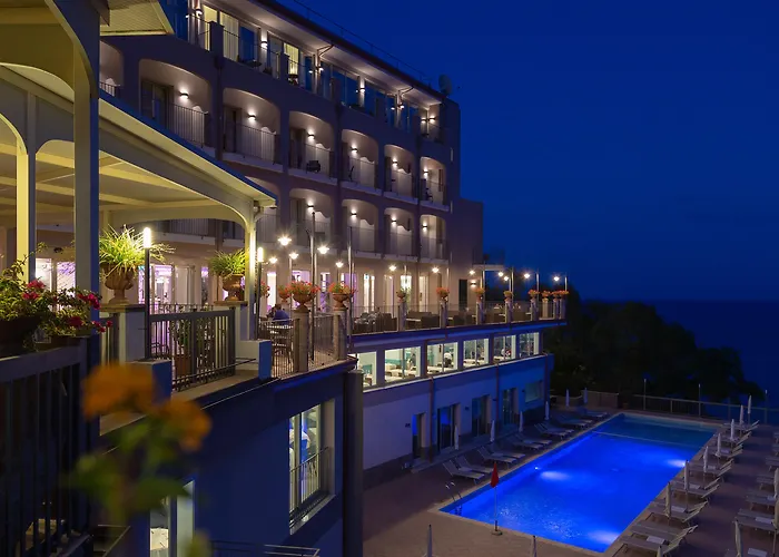 Antares Szálloda 4*