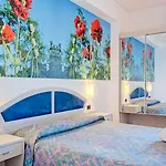Hotel Antares