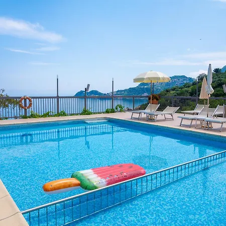 安塔芮丝酒店 酒店