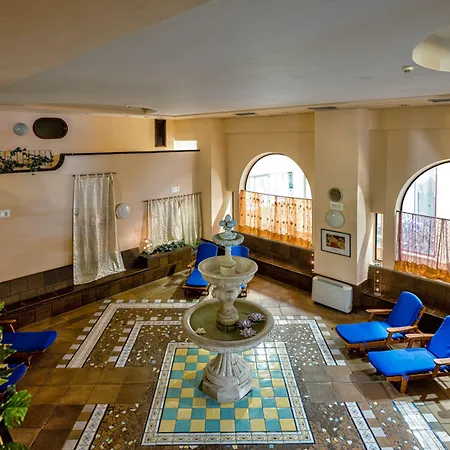 Hotel Antares 4*
