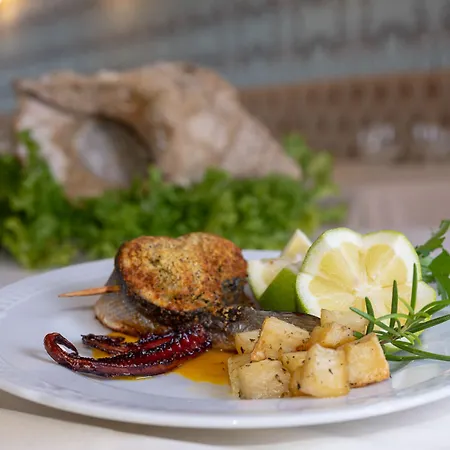 酒店 安塔芮丝酒店 勒托阳尼