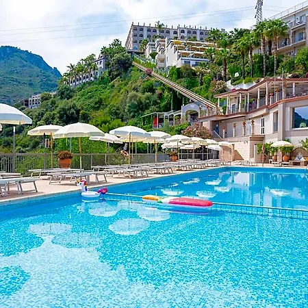 Antares Hotel 4*