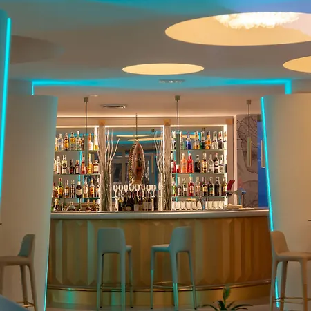Antares Hotel 4*