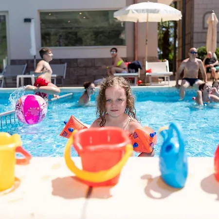 安塔芮丝酒店 酒店