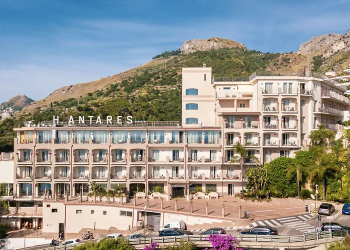 Antares Hotel Letojanni
